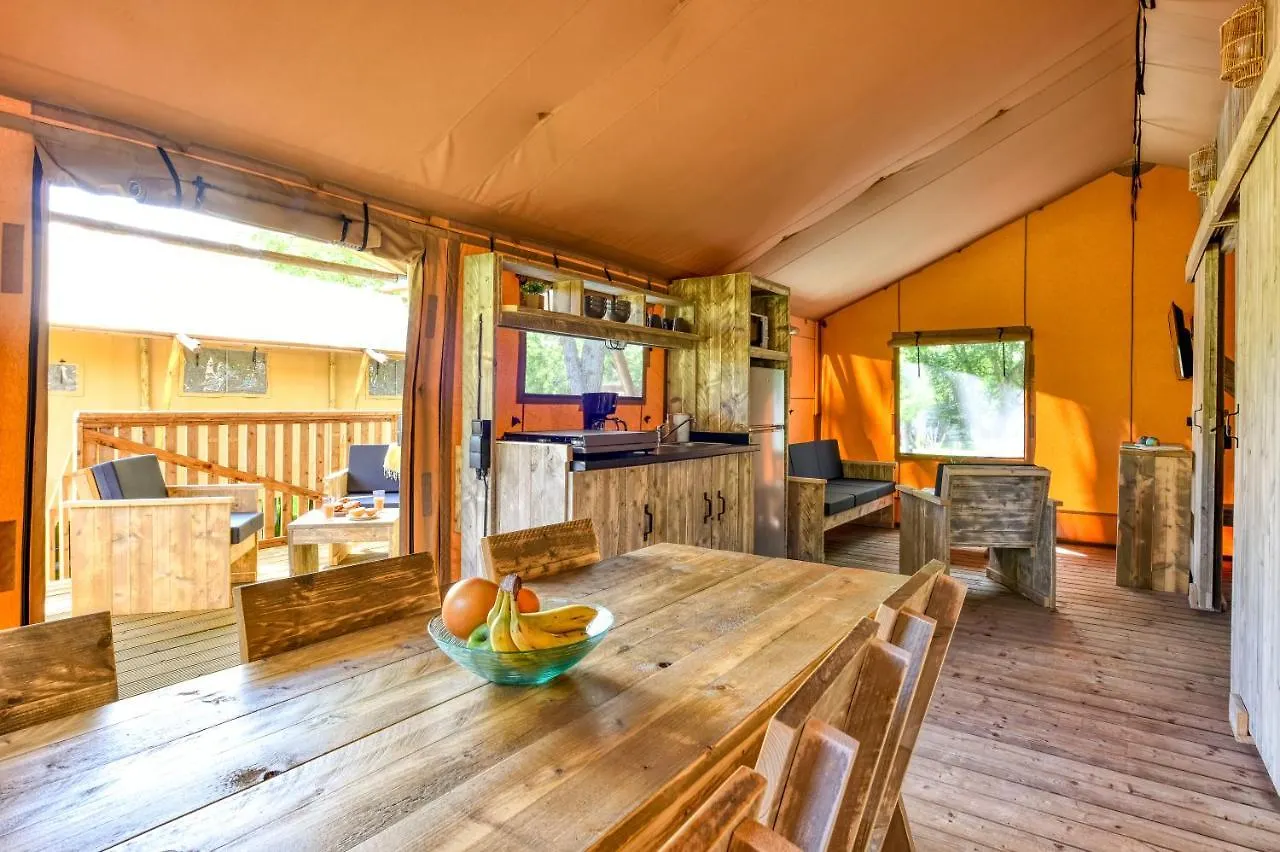 Campsite Camping Maeva Escapades Millau Plage